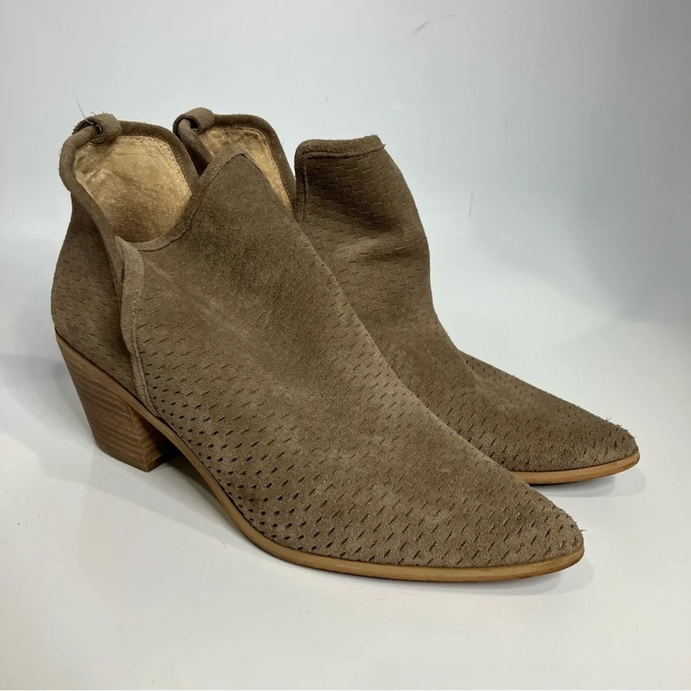 Lucky Brand suede Loria‎ ankle boots tan size 9